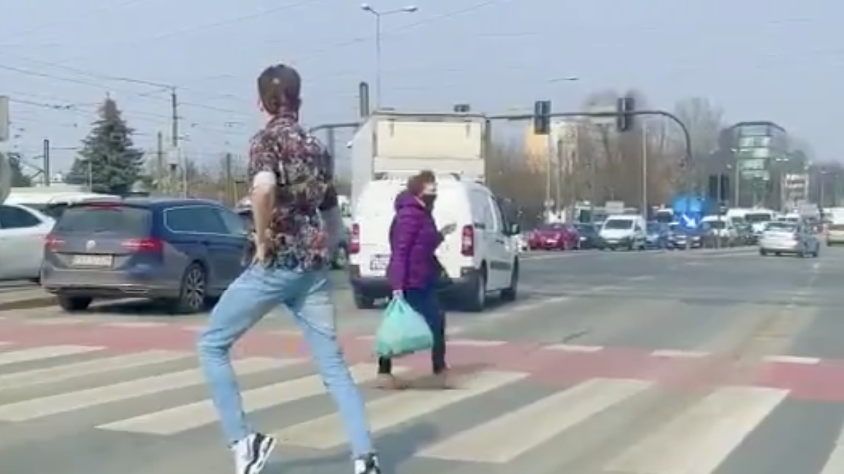 Have You Seen This? Random stoplight dancing is the best kind of dancing