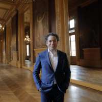 LA Phil's Dudamel to become music director of Paris Opera
