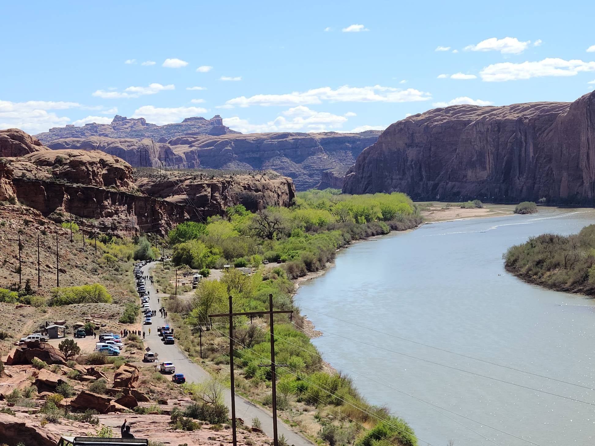 2 dead in rollover crash on Moab Rim Jeep Trail