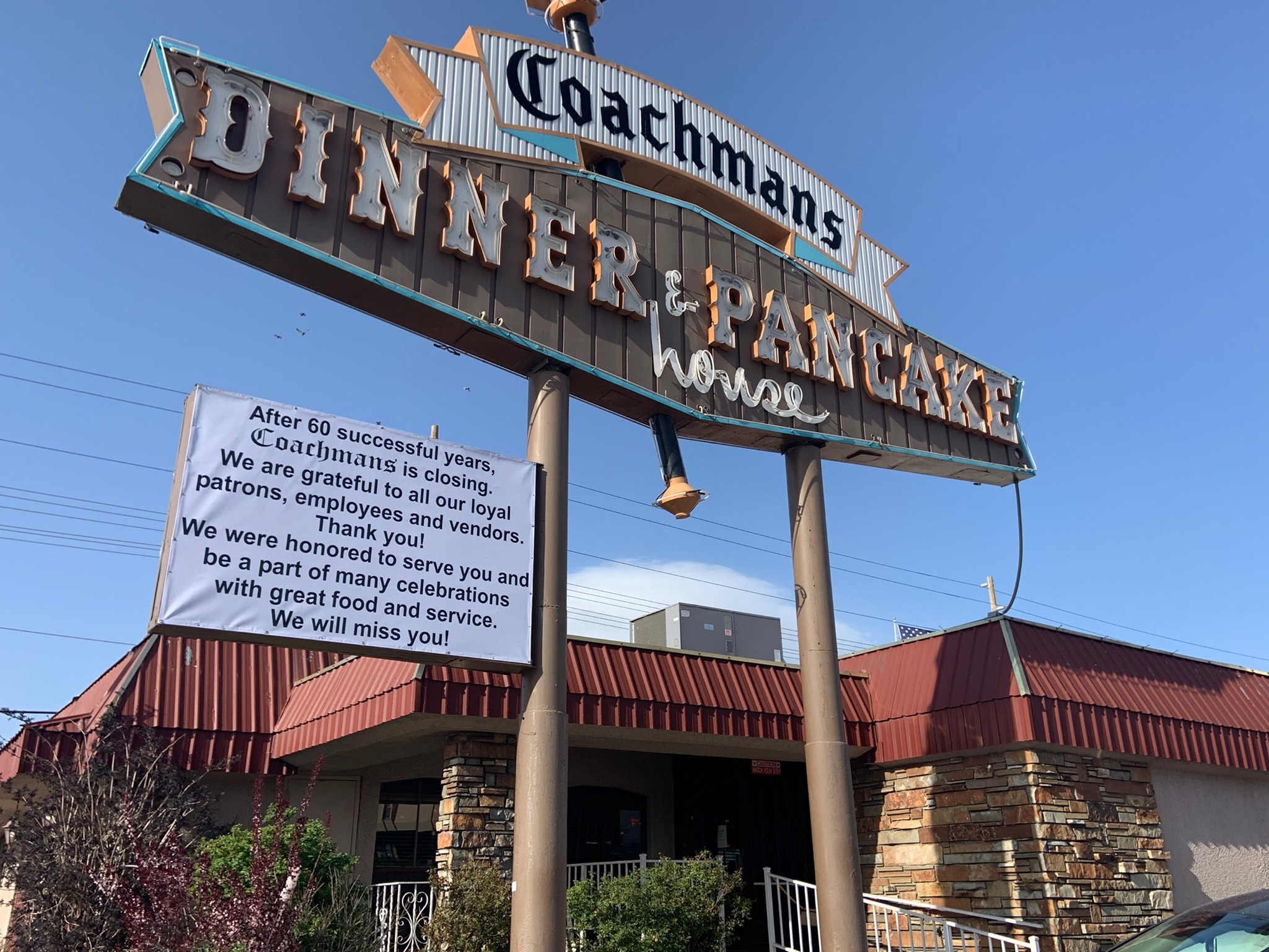 Coachman's restaurant closing