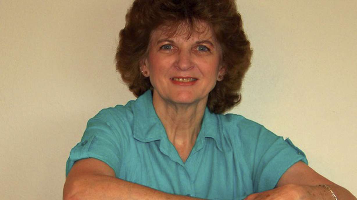 Cop accused of hurting woman's arm: 'Ready for the pop?'