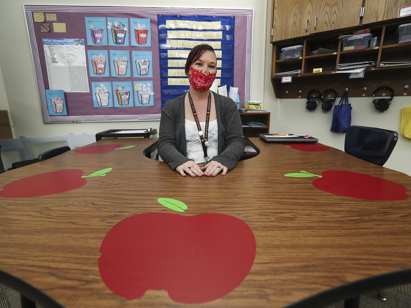 RayShell Shelden, a paraeducator who works with special
education students at Philo T. Farnsworth Elementary School in West
Valley City, poses for a photo at the school on Feb. 23, 2021. An
initiative recently approved by the Utah Legislature aims to help
Utahns, like Shelden, finish college and prepare more highly
educated workers for the state’s workforce.