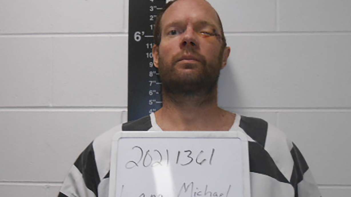 Iowa police clarify traffic stop before trooper's death