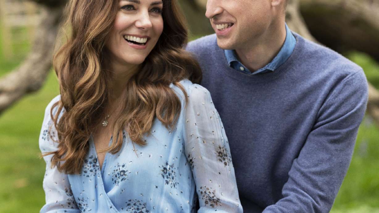 Prince William, Kate release images to mark 10th anniversary