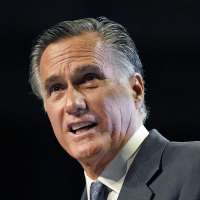 Cox, Romney draw boos from some at GOP convention; Romney survives censure vote