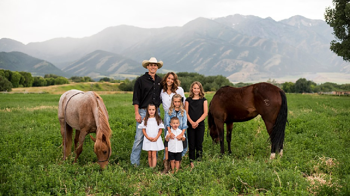 Basketball with a side of ranch: Just how former Aggie Jaycee Carroll likes it