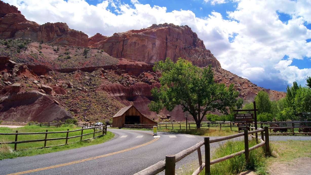 7 spectacular Utah road trips to take this spring