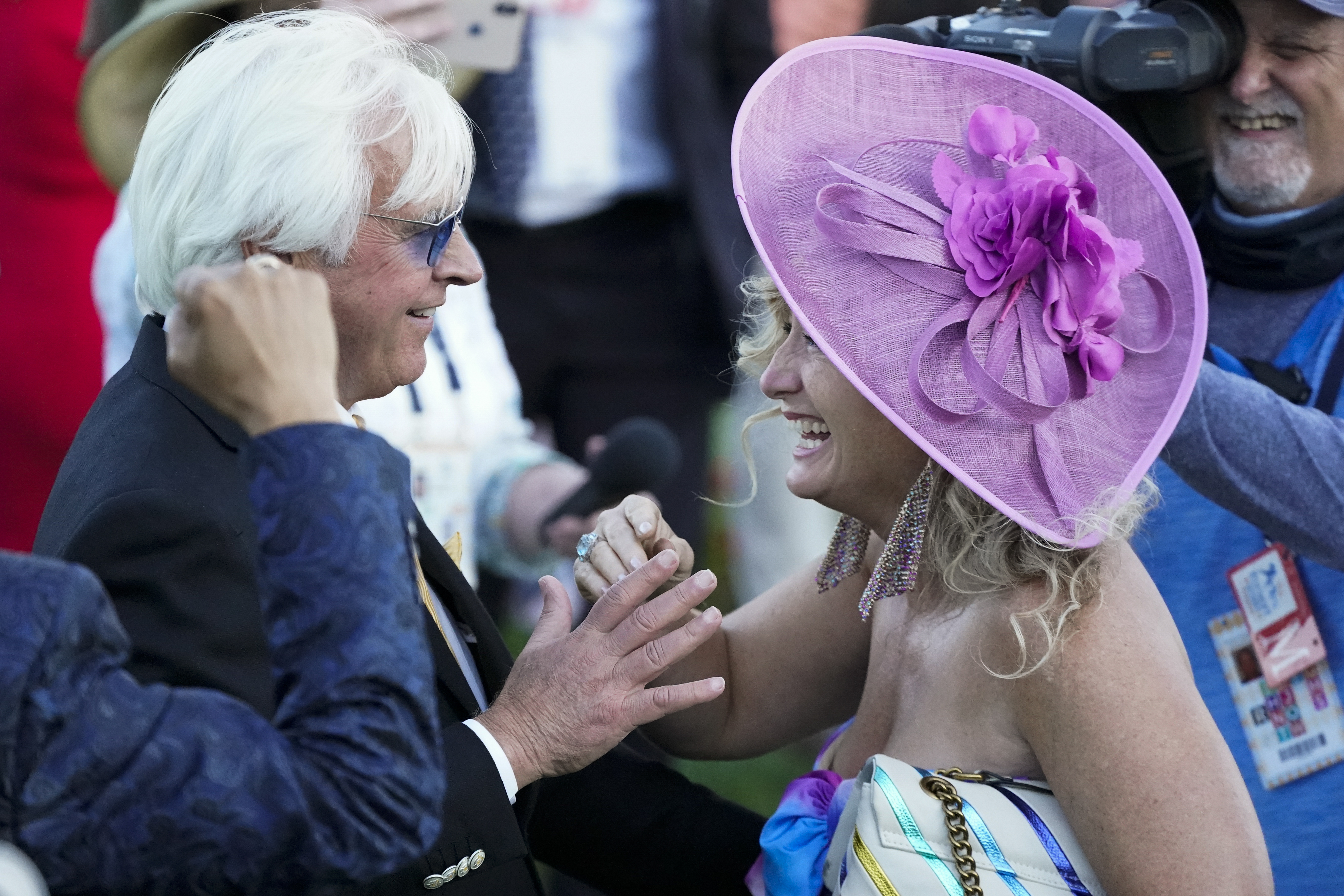 Medina Spirit heads to Preakness, minus trainer Bob Baffert