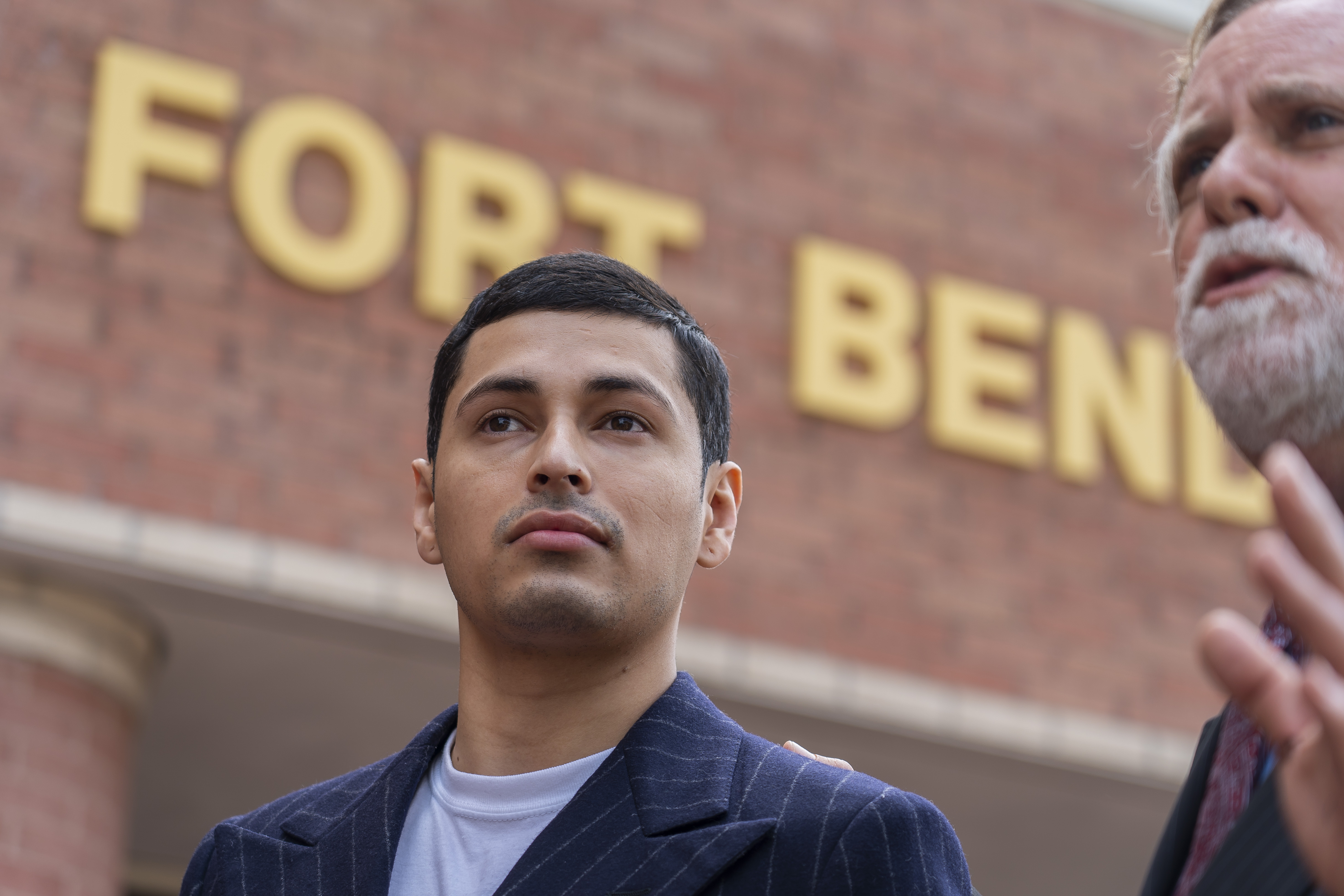 Texas Tiger still on the lam as alleged owner freed on bond