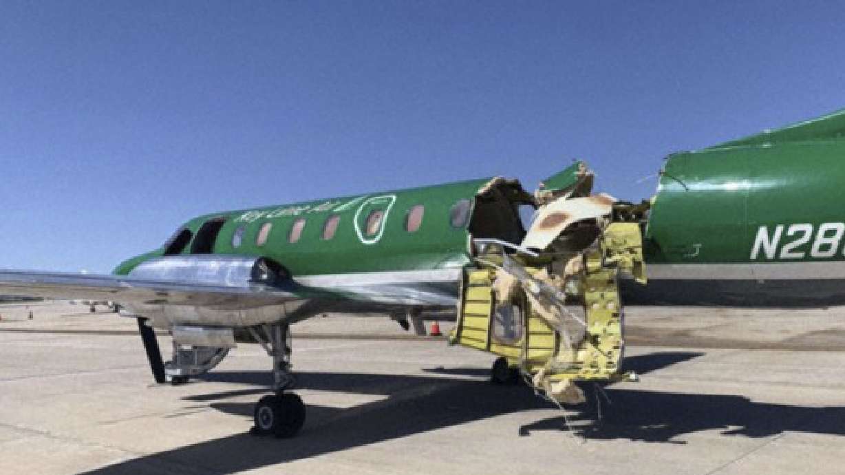 Two planes collide midair above Denver, no one injured