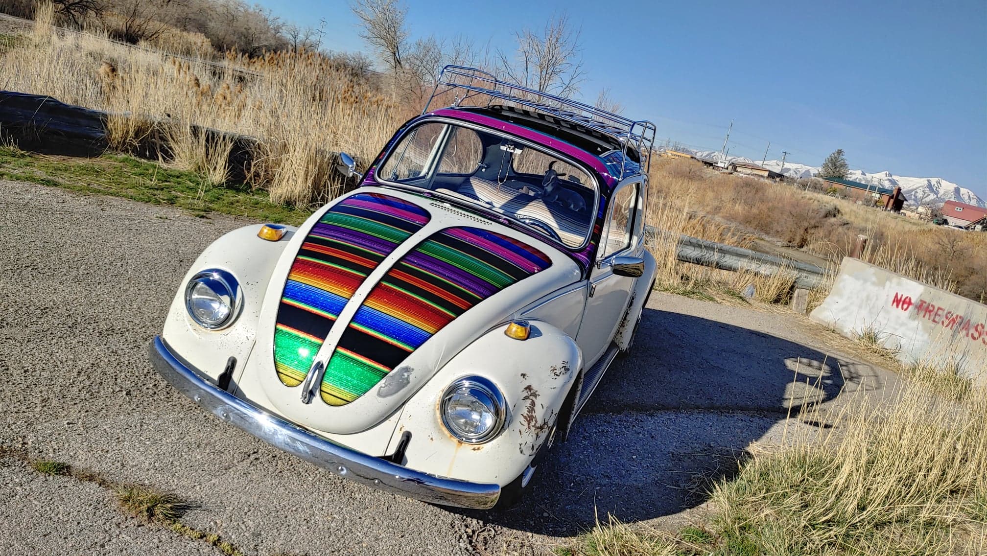 Front serape paint by Andy Kawahara on Mike Vano's 1969 VW Beetle.