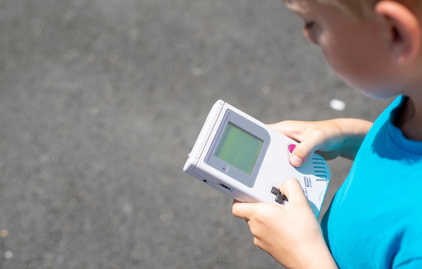 5 technology struggles that all '90s kids will remember