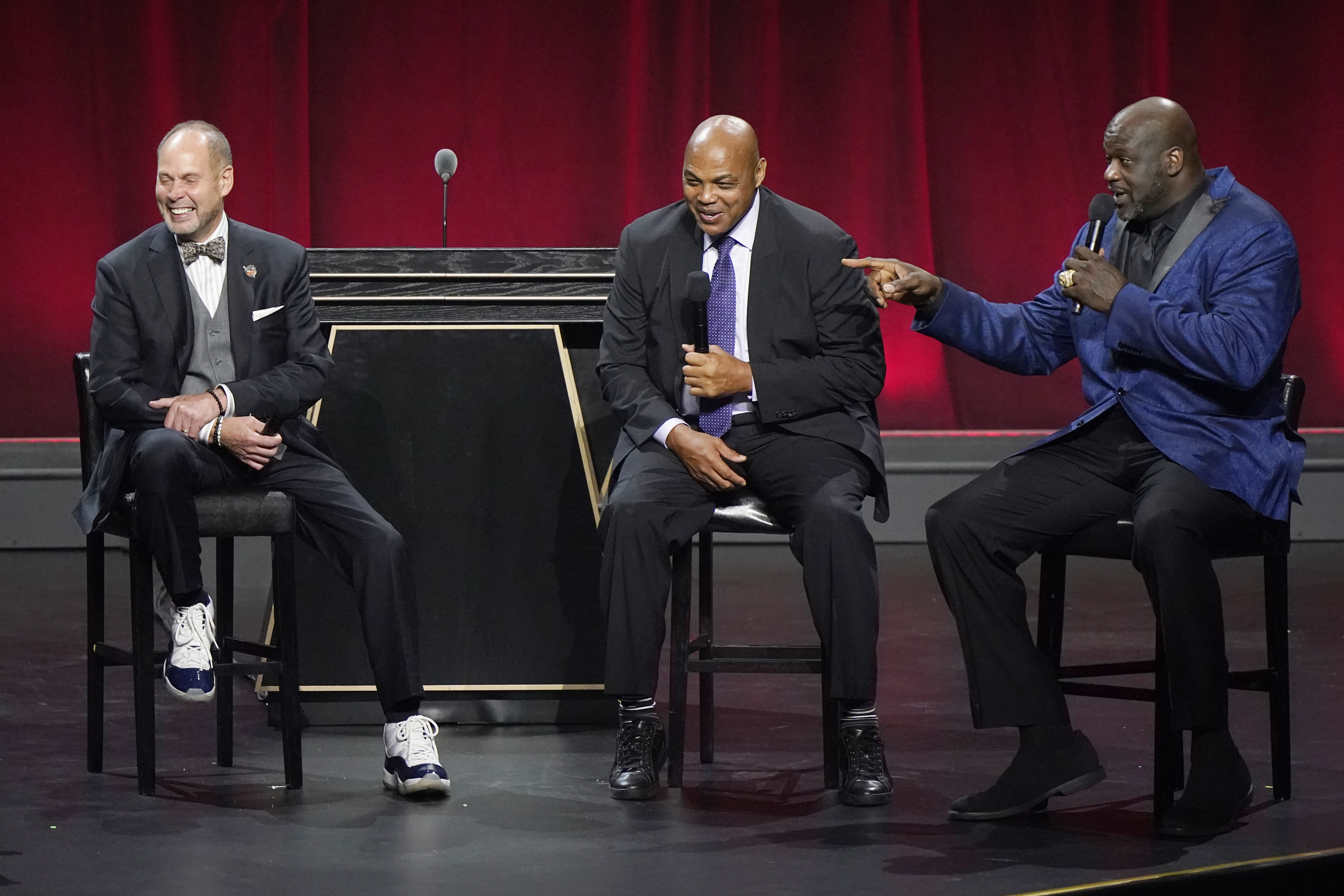 Charles Barkley gives money to employees at his high school