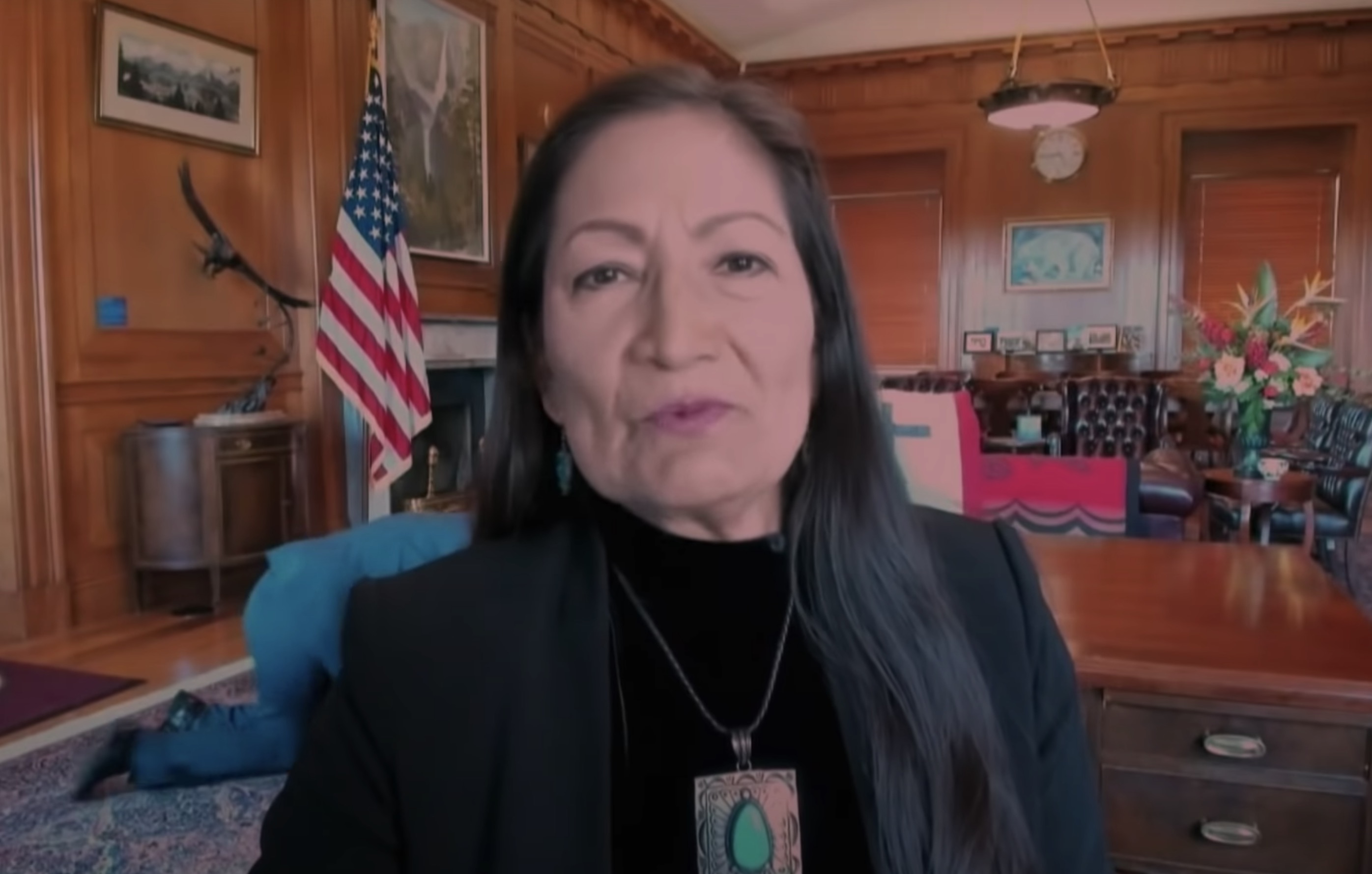 Have You Seen This? Photo-bomber busted by late-night TV host