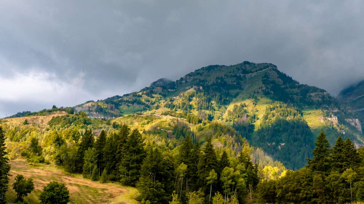 6 Utah County hikes that offer natural beauty, fun and adventure