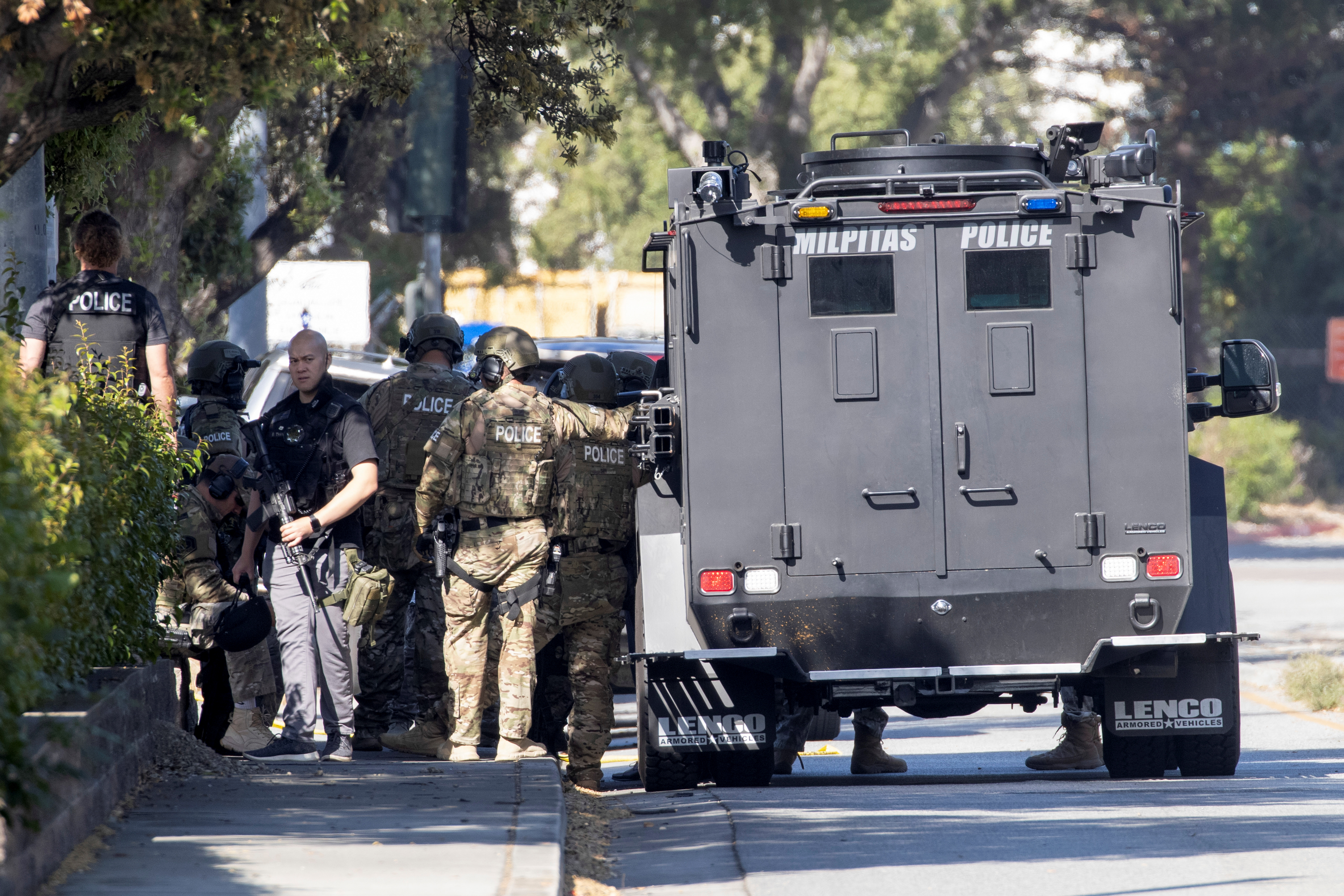 Police secure the scene of a mass shooting at a rail yard run by the Santa Clara Valley Transportation Authority in San Jose, California, U.S. May 26, 2021.  REUTERS/Peter DaSilva