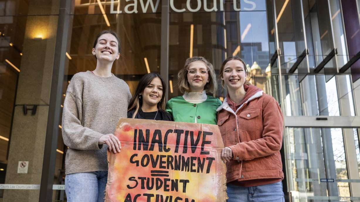 Australian teenagers lose bid to block coal mine expansion