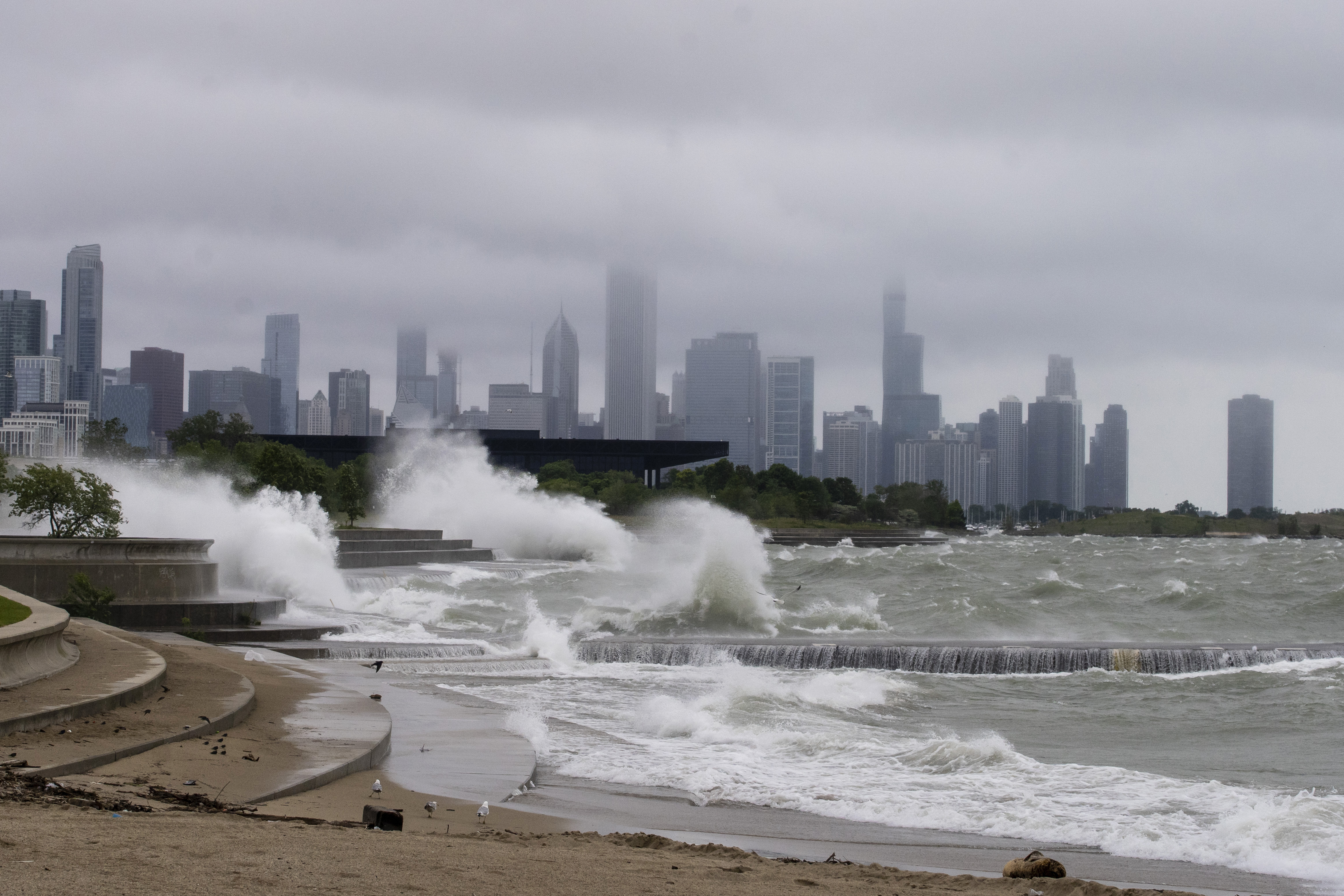 High waves wash out Chicago beaches as Lake Michigan reopens