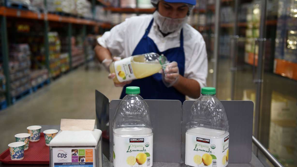 A picture from 2018 of how Costco food samples used to look like. The company is bringing the pre-pandemic staple back.