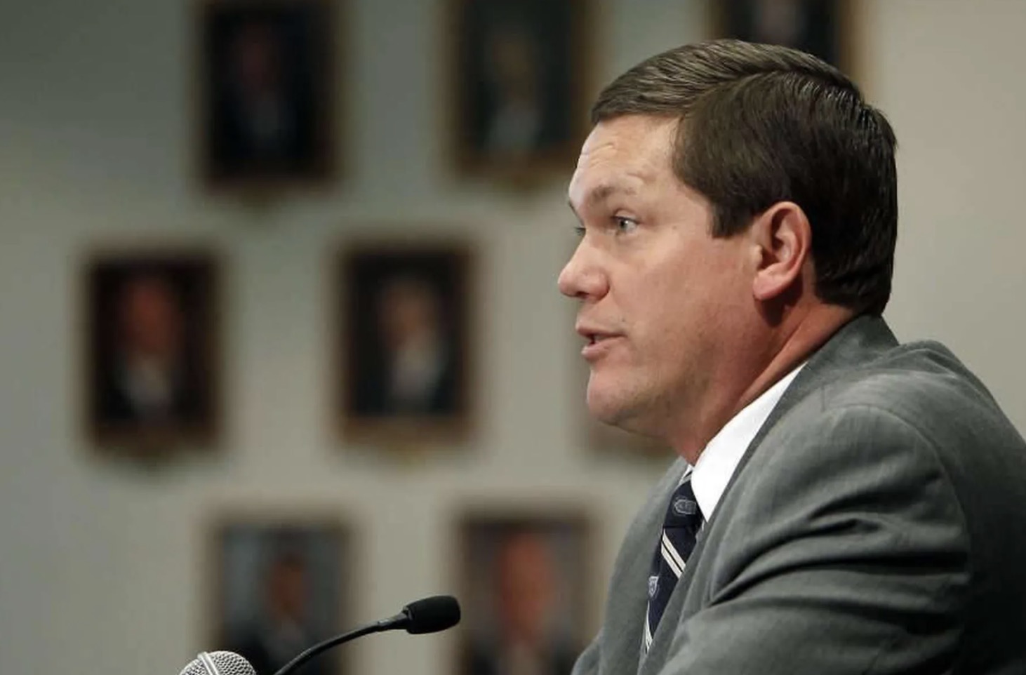 Former Weber County attorney and Utah attorney general candidate Dee Smith has passed away, his family confirmed on June 4, 2021.