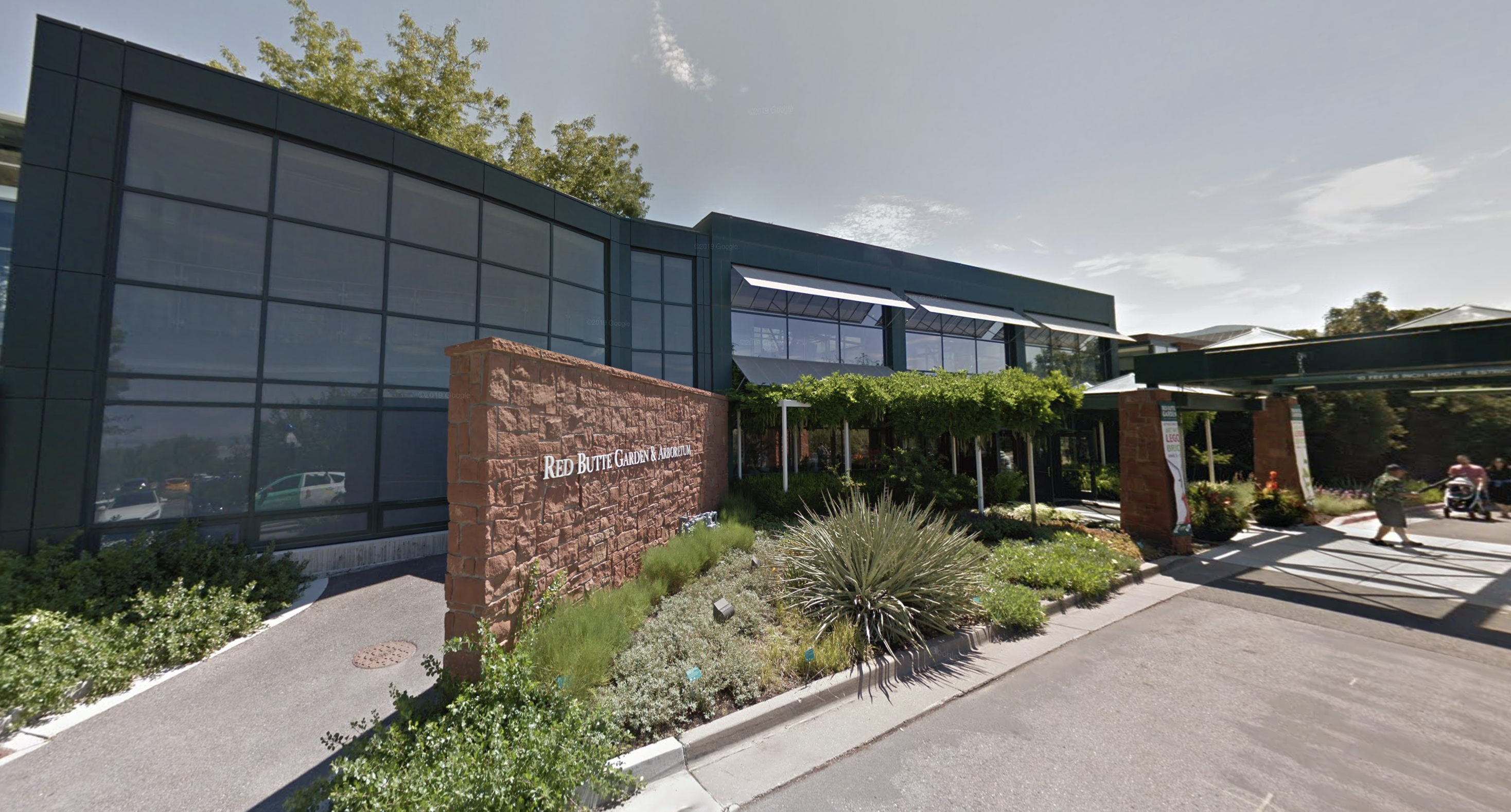 Red Butte Garden officials have announced a lineup of summer concerts for 2021 that include Counting Crows, Emmylou Harris, Roger Daltry, Travis Tritt and more.