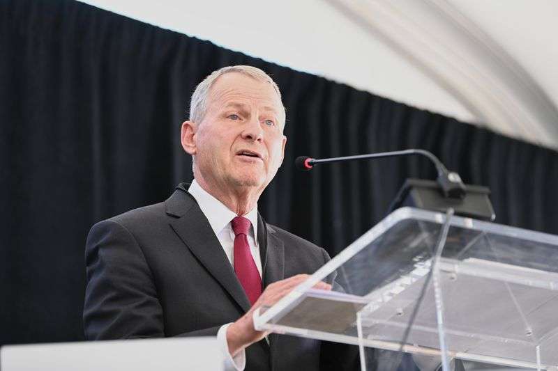 Church Historian and Recorder Elder LeGrand R. Curtis
Jr. spoke to a group at the 2021 Mormon History Association
Conference in Park City on June 6, 2021.