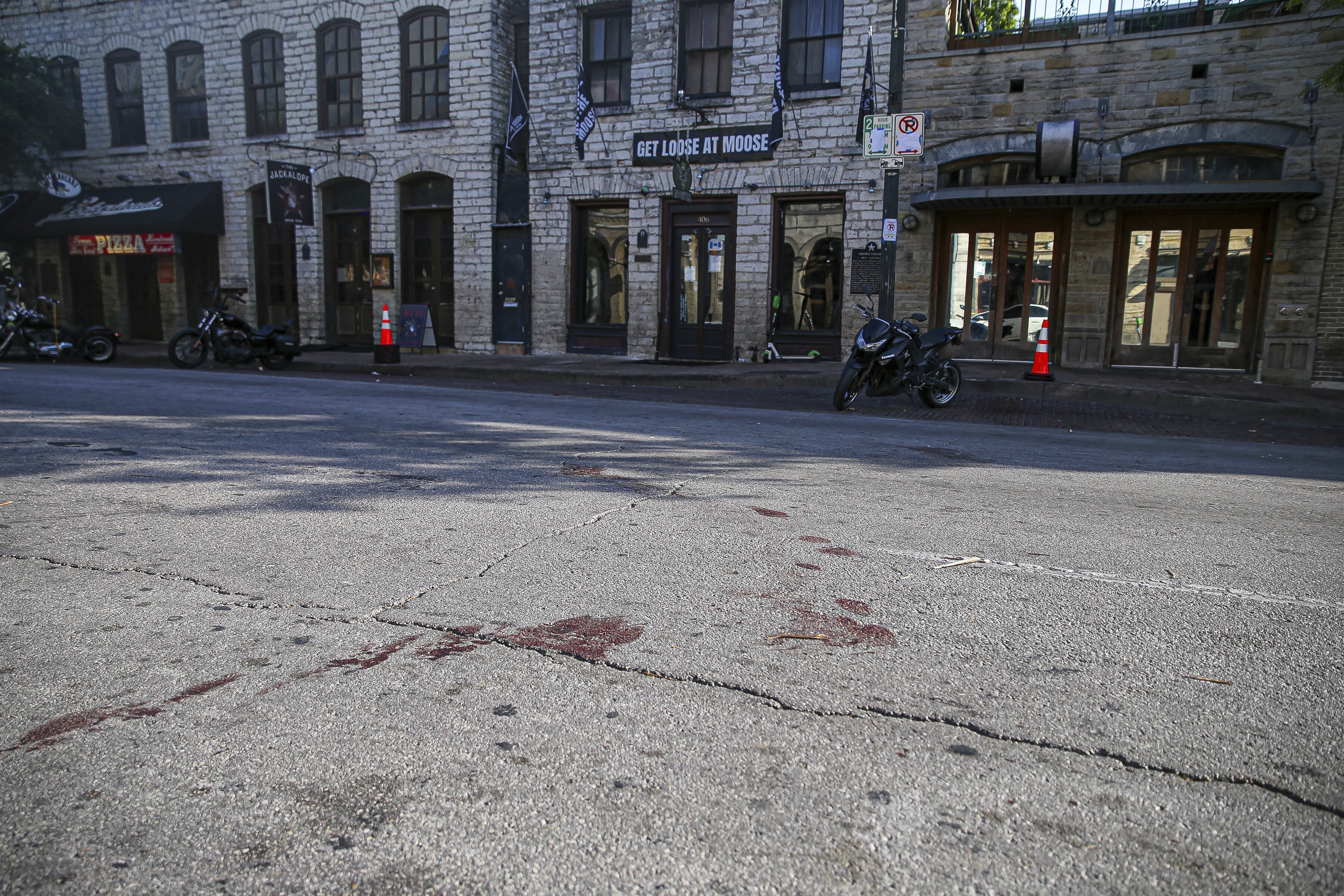 Man, 25, dies after downtown Austin shooting that wounded 14