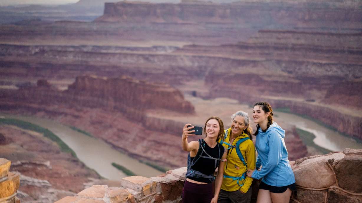 5 rules for selfies: how to capture and post responsibly in Utah