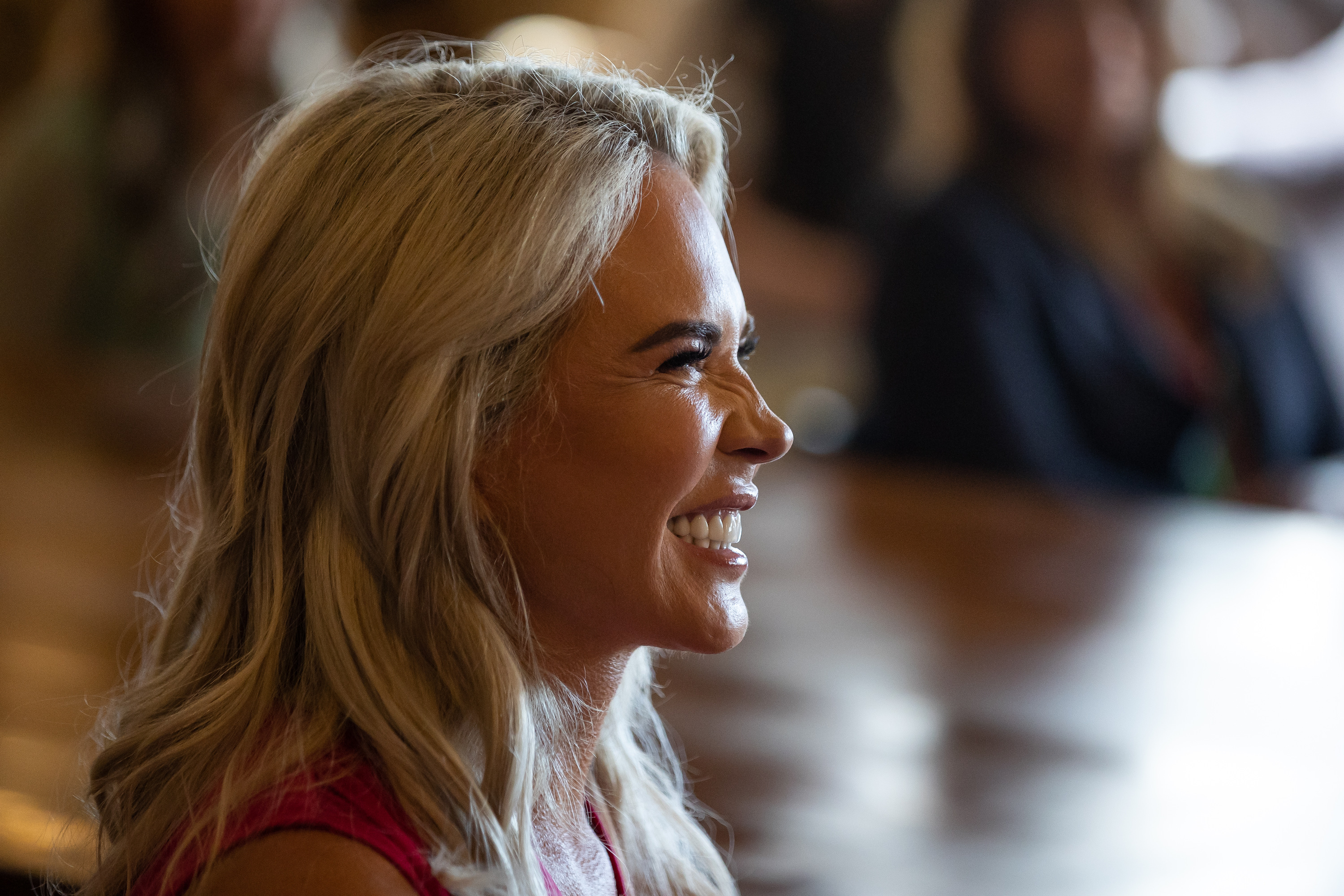 Utah mom launches gratitude campaign with goal of 10,000 thank-you cards