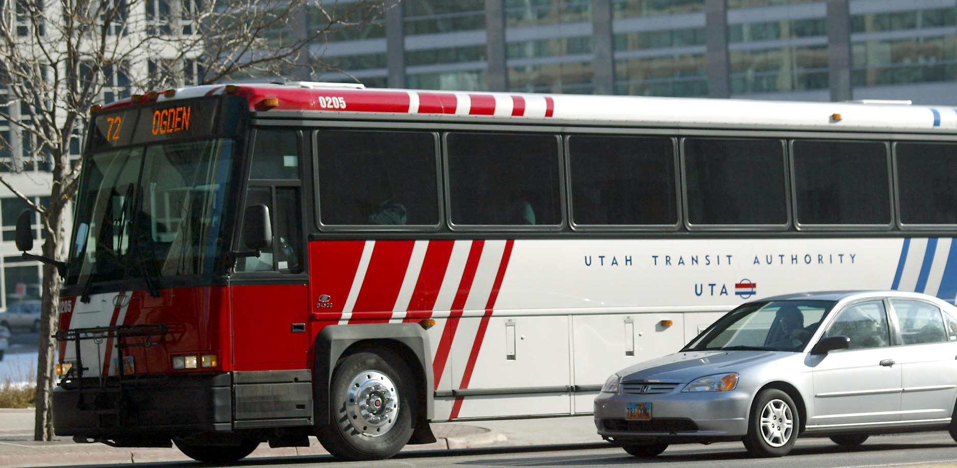 UTA driver accused of crashing bus charged with possessing child porn |  KSL.com