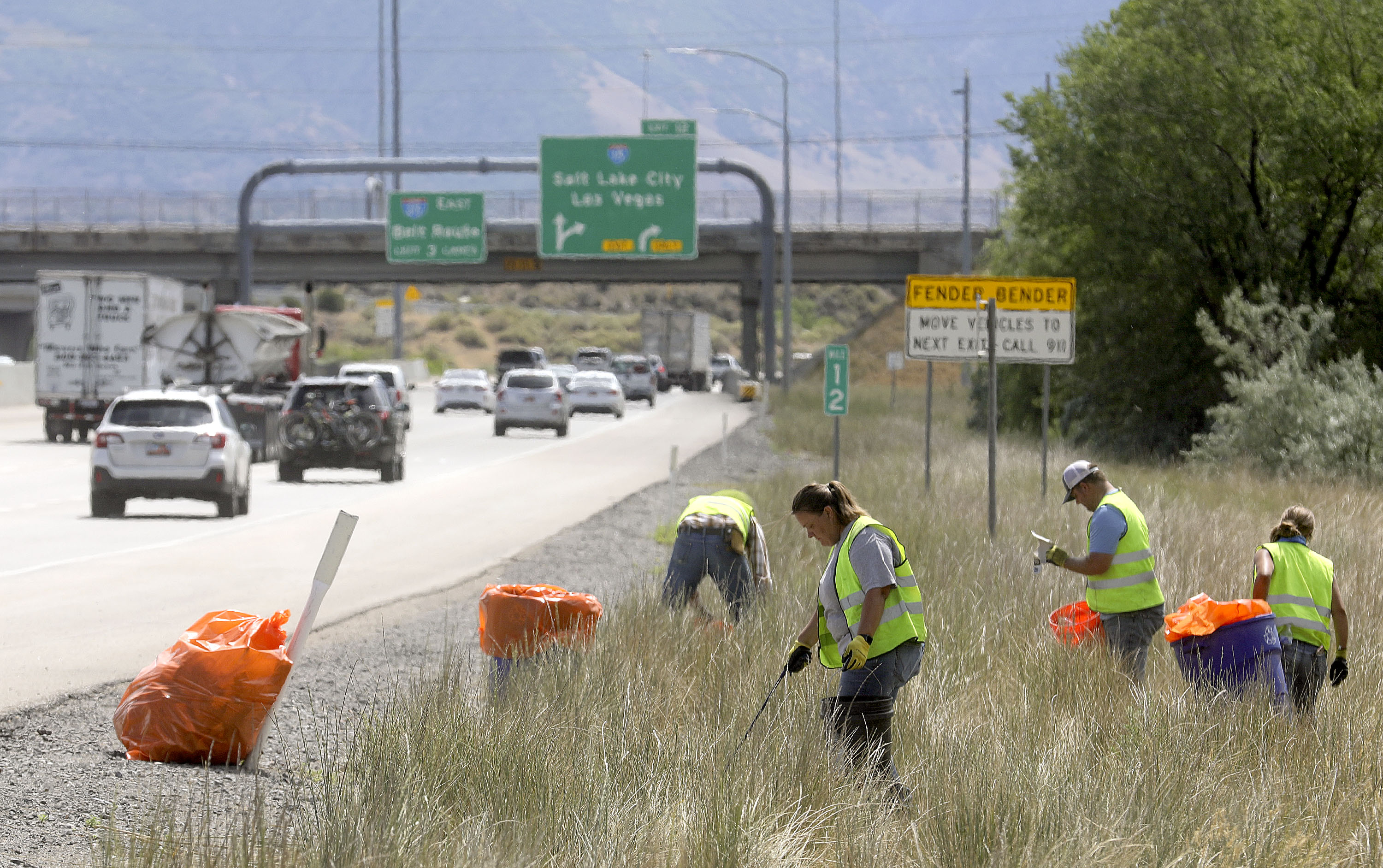 Tie down your load to keep dangerous debris off roads