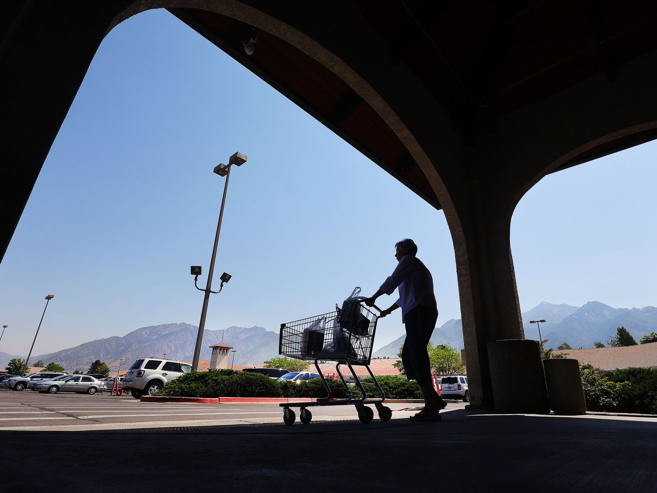 A new Deseret News/Hinckley Institute of Politics poll shows an overwhelming majority of Utahns said they were
concerned about rising prices amid the economic recovery fromCOVID-19.