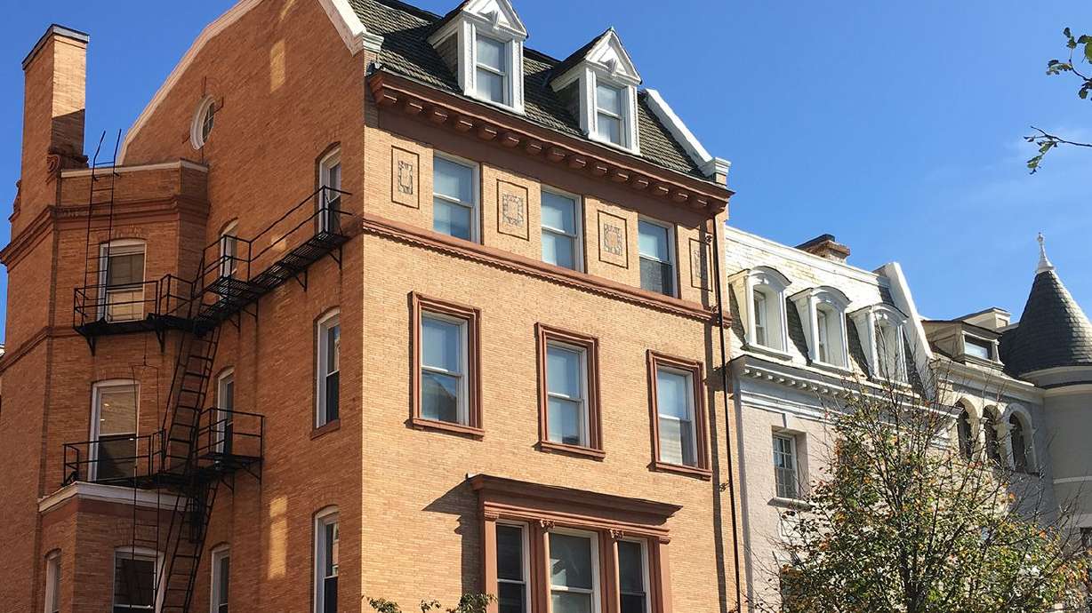 The University of Utah’s Hinckley Institute of Politics has purchased a historic building in Washington, D.C., with gifts
from the Orrin G. Hatch Foundation and the Kem and Carolyn Gardner family.