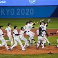 Japan beats US 2-0 to win 1st Olympic baseball gold medal