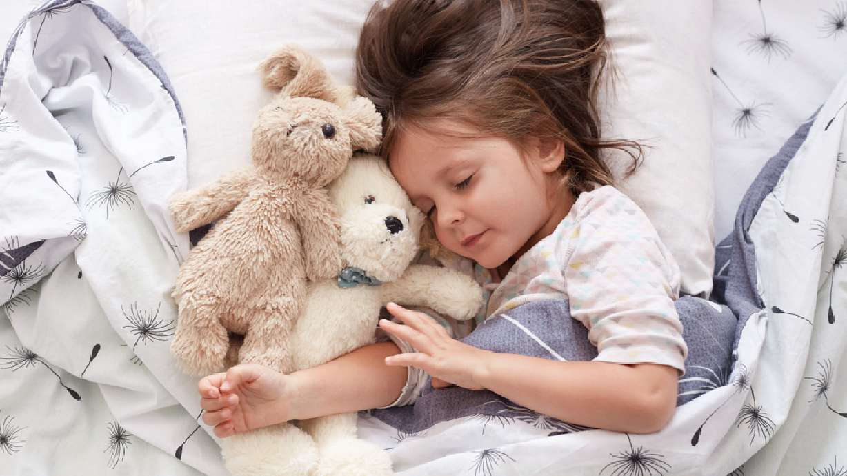 5 ways to get your tired toddler to actually take a nap