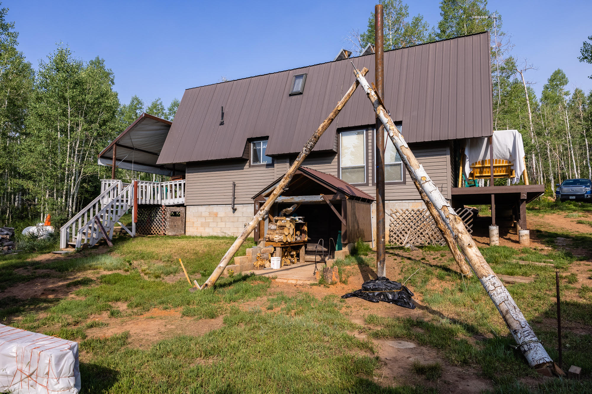 Douglas Lovell was in prison on an aggravated robbery conviction when his father was building this cabin in the Sunridge Highlands area of Weber County in 1979. The cabin remained in the Lovell family until 2014.