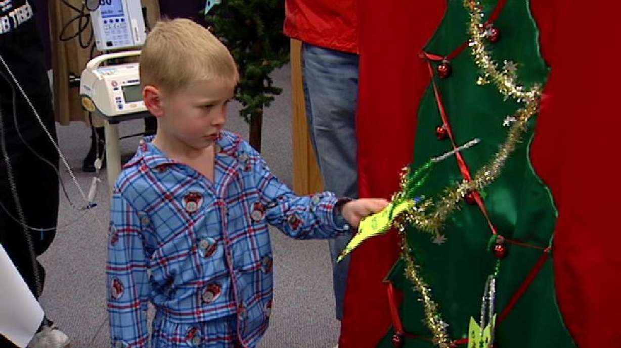 Children Help Kick Off Festival of Trees