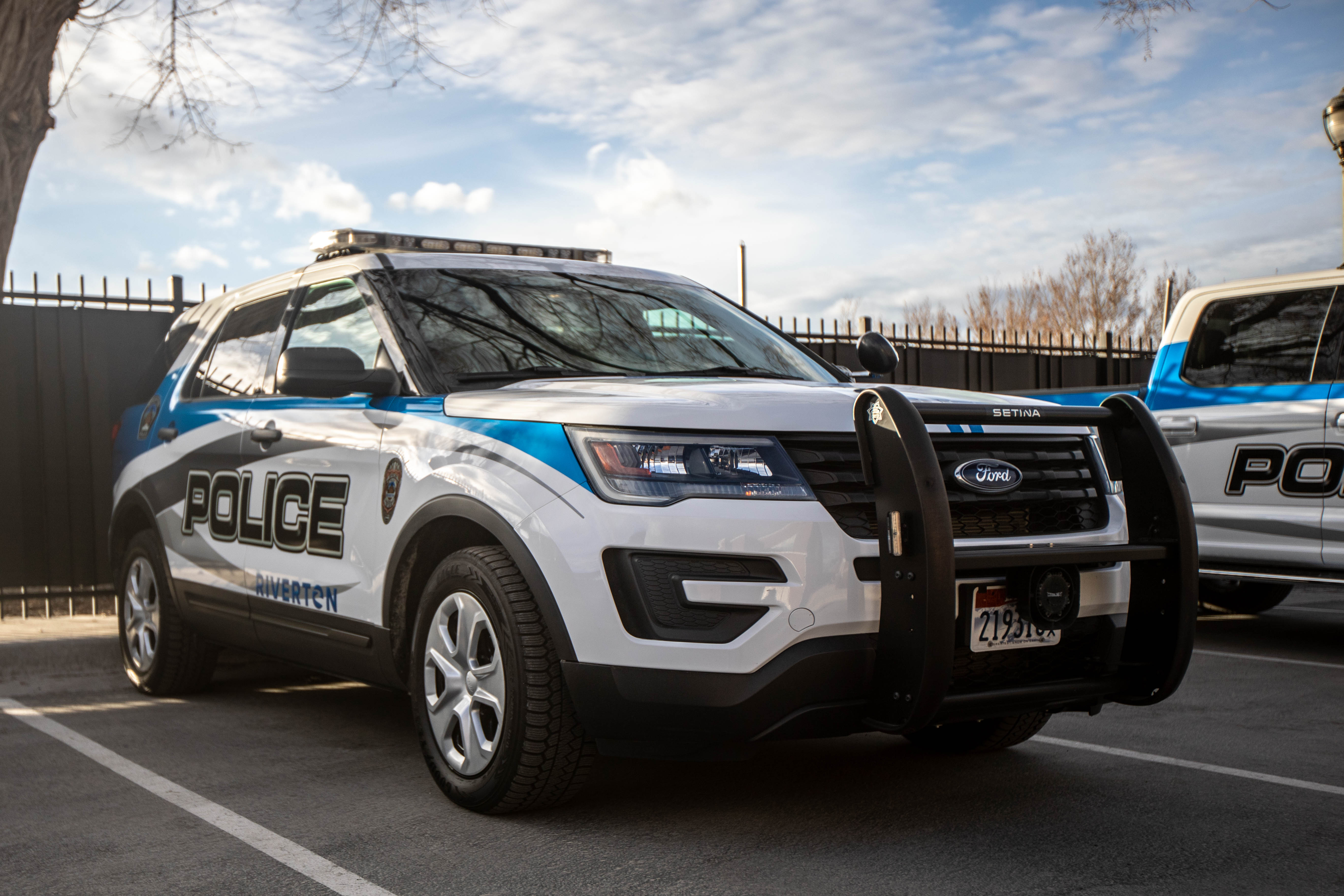 A 23-year-old woman died after a single-vehicle rollover early Saturday, Riverton police said. 