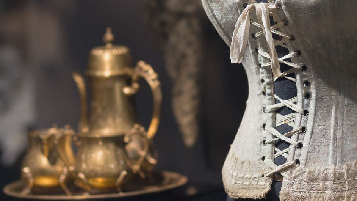 Southern Utah museum features corsets throughout history