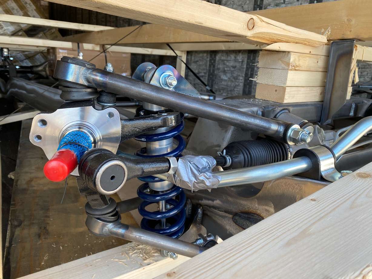 Somewhere and somehow between Ohio and Utah, the custom automotive frame that Derek Ekins purchased for one of his clients, got smashed.