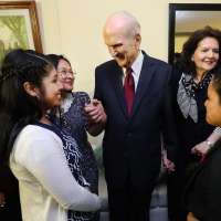 President Nelson is the first Latter-day Saint senior leader to launch a Spanish-only social media account