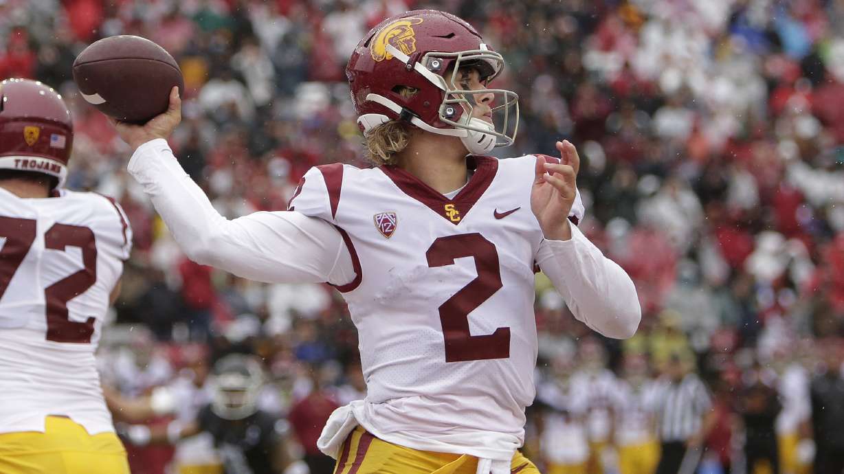 Southern California quarterback Jaxson Dart throws a pass during the first half of an NCAA college football game against Washington State, Saturday, Sept. 18, 2021, in Pullman, Wash.