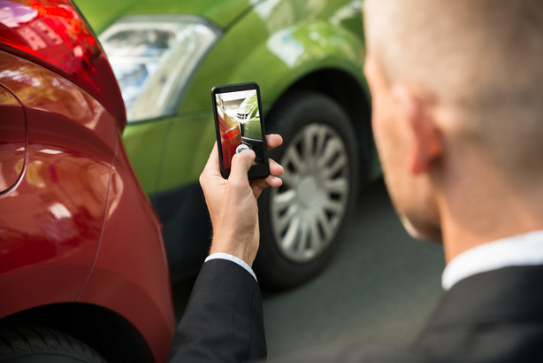 8 things to do immediately after a vehicle accident