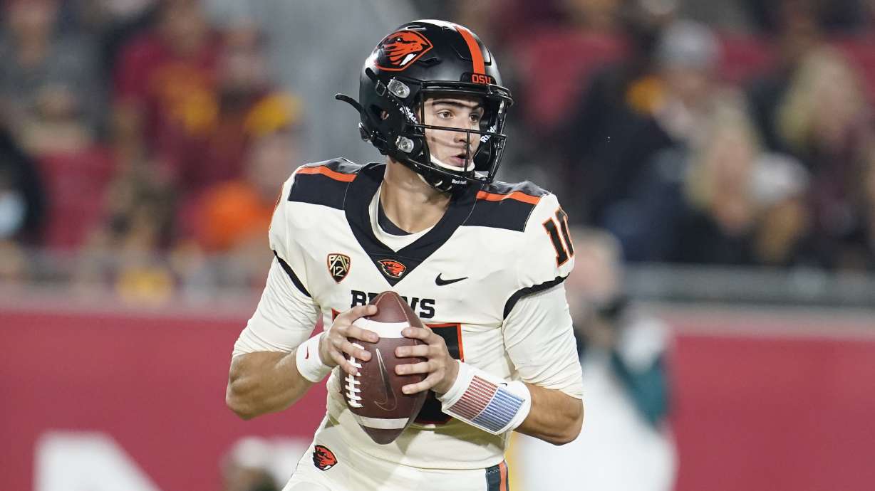 Oregon State quarterback Chance Nolan looks to throw during an NCAA college football game against Southern California Saturday, Sept. 25, 2021, in Los Angeles.