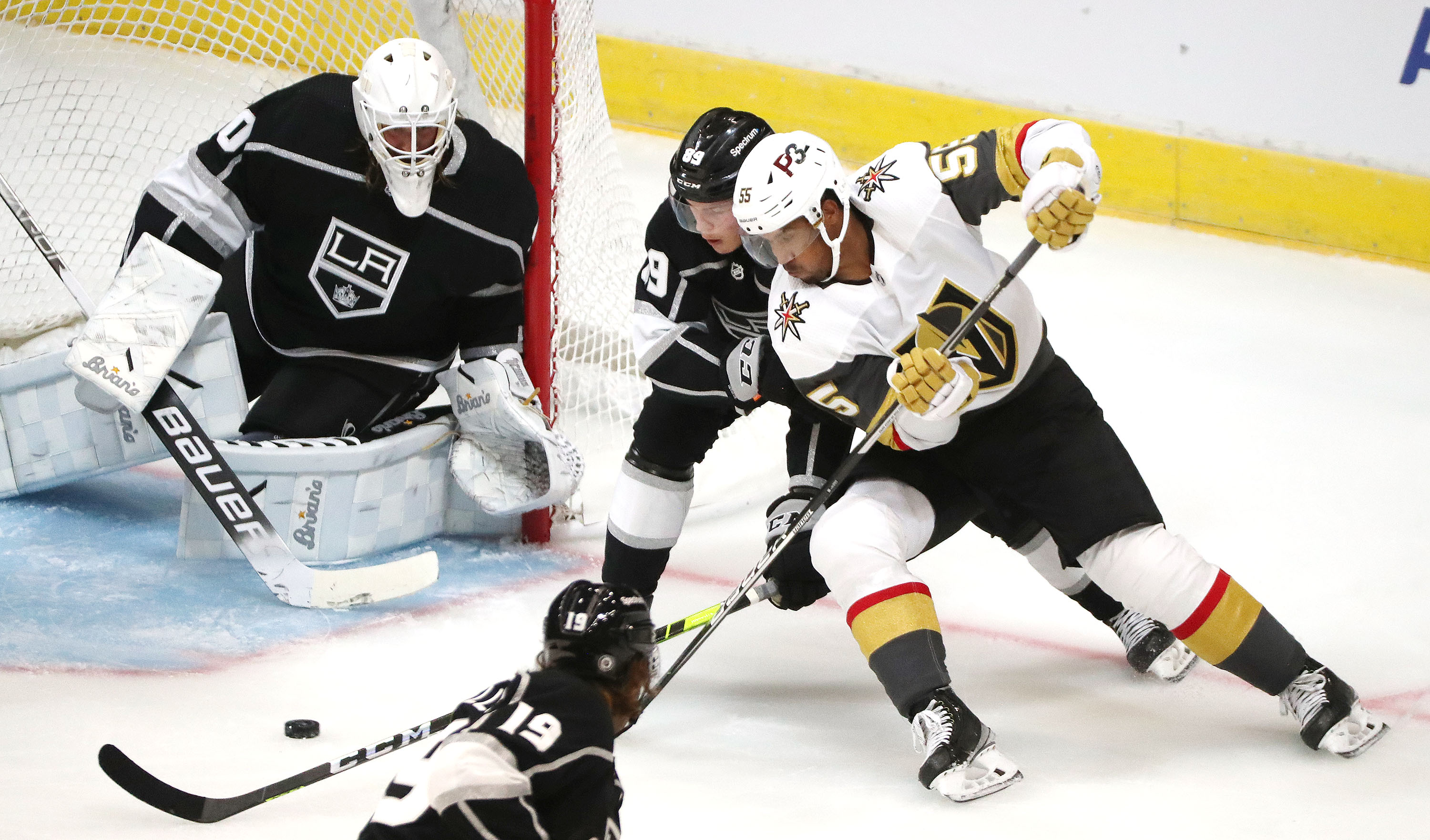 Los Angeles Kings defeat Vegas Golden Knights in front of an impressive 'Frozen Fury' crowd