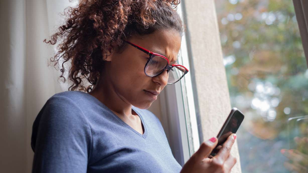 In this edition of LIFEadvice, Coach Kim answers a reader's question and explains the ways being and communicating online has made us meaner to each other.