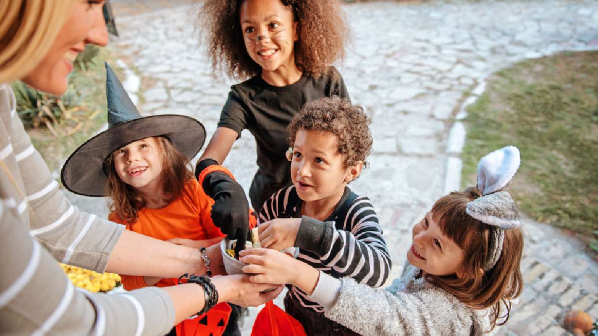 9 Halloween costumes you can make with things around the house