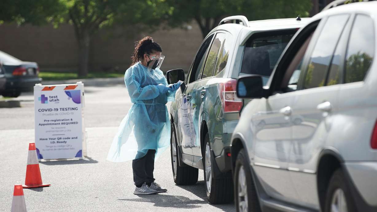 COVID-19 testing at the Mount Olympus Senior Center parking lot in Millcreek on Oct. 5. On Tuesday, Utah health officials confirmed 4,366 new COVID-19 cases and 31 deaths since Friday.