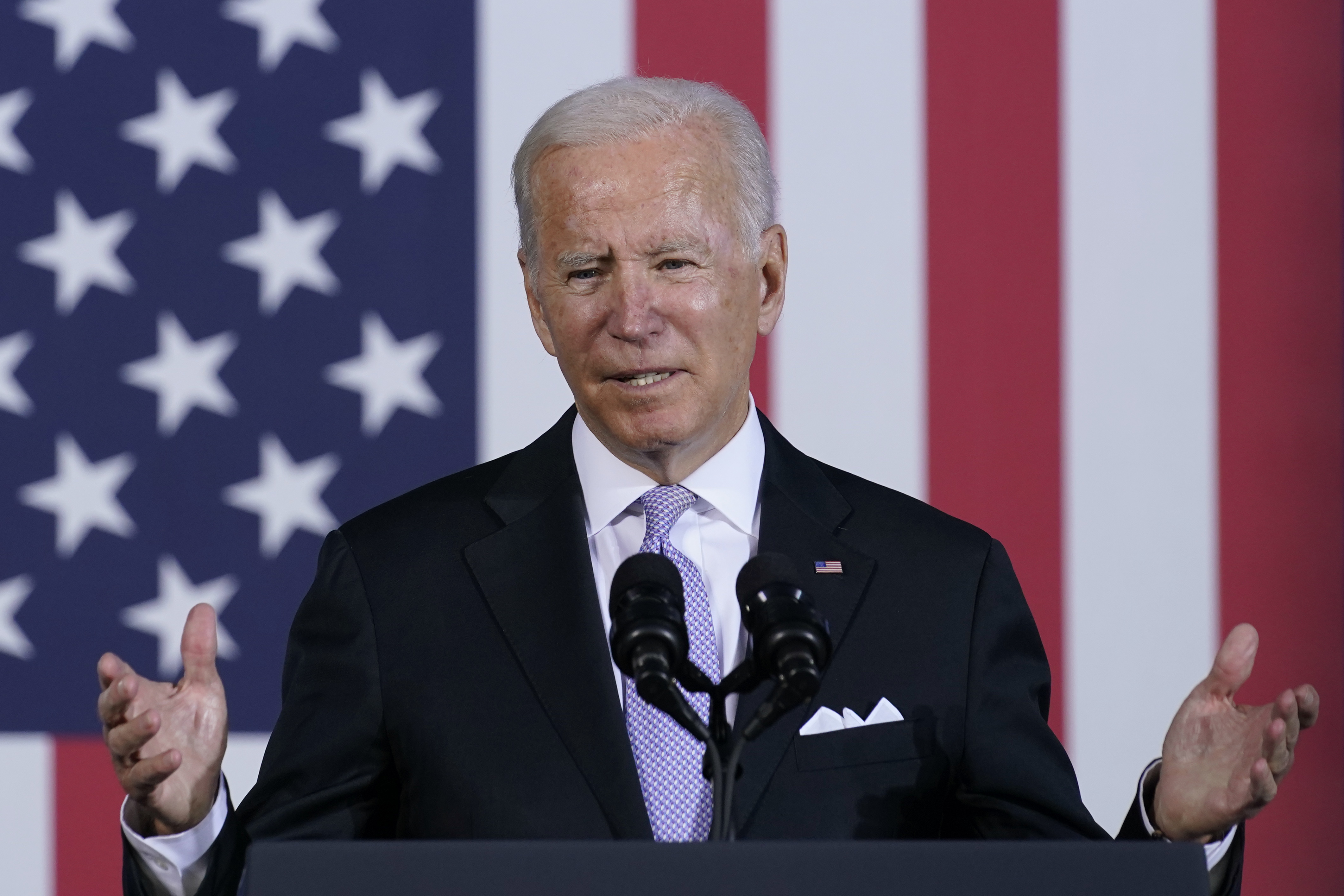 Nineteen states, including Utah, filed lawsuits to stop President Joe Biden's COVID-19 vaccine mandate for federal contractors, arguing that the requirement violates federal law.