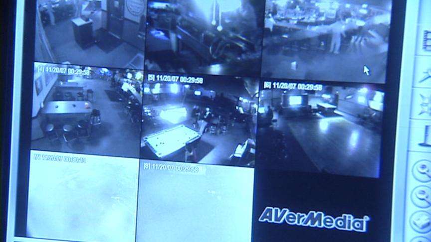 Thief Makes Embarrassing Mistake